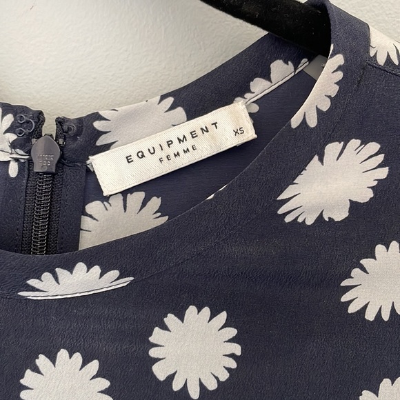 Equipment Spotted Daisy Owen Silk Dress - Navy - Picture 4 of 6